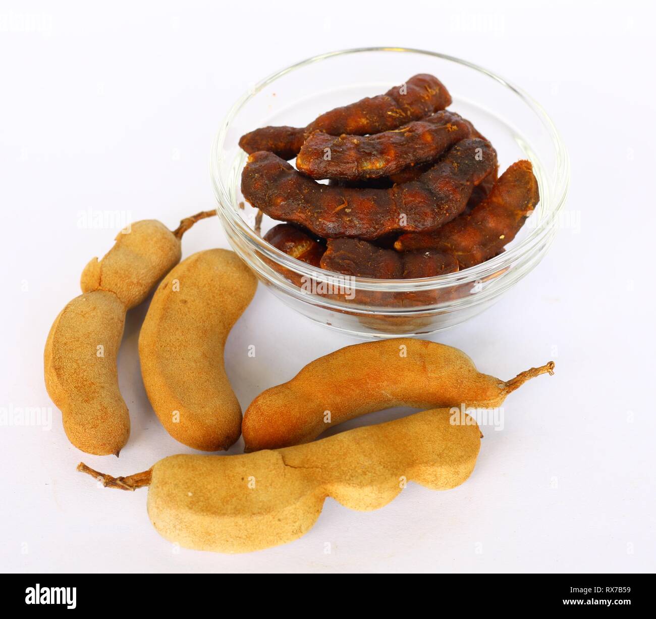 Raw tamarind fruits hires stock photography and images Alamy