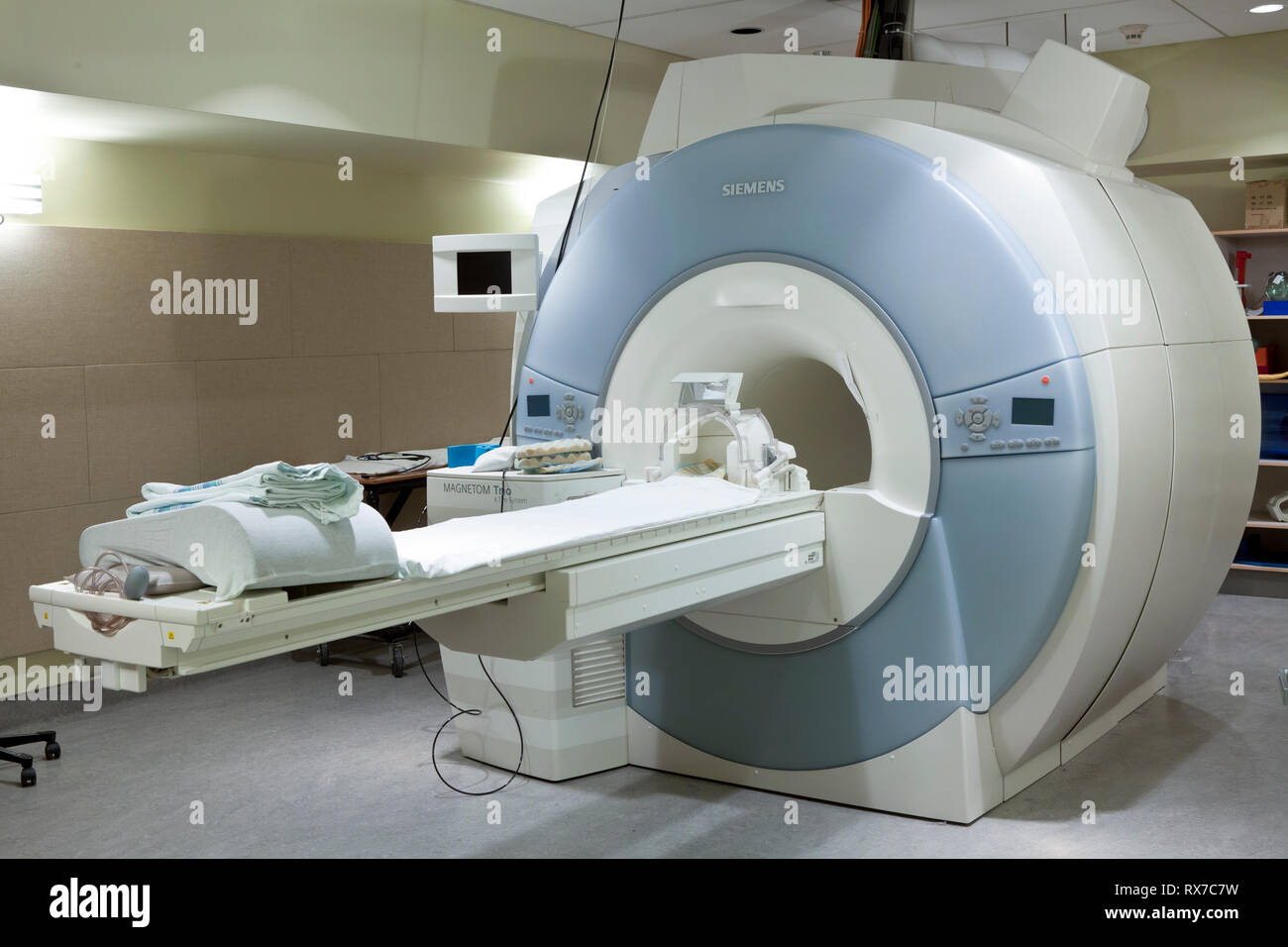 MRI machine, Montreal Neurological Institute(Neuro), Montreal Quebec