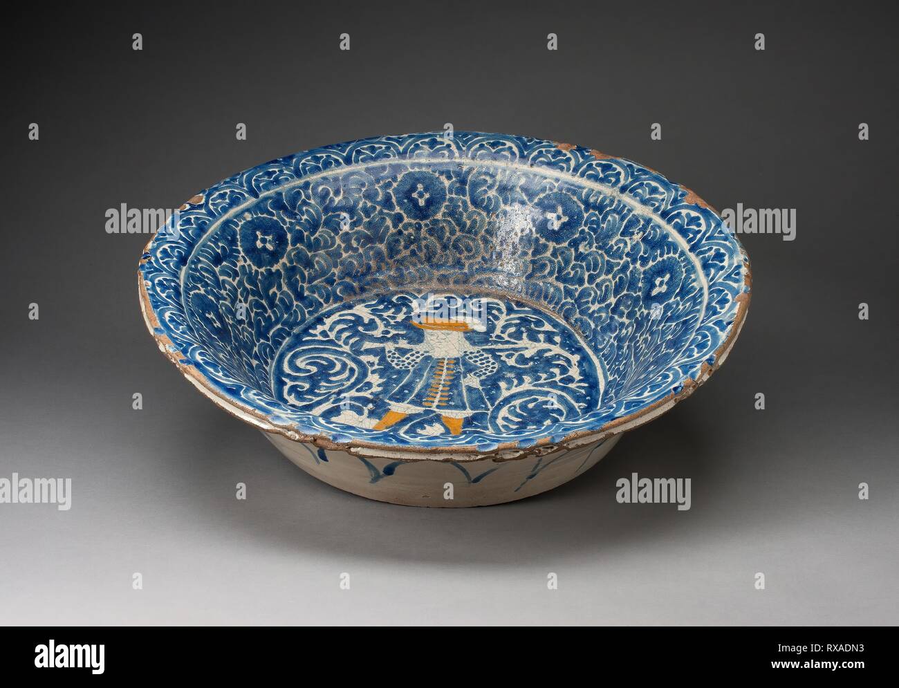 Basin. Talavera poblana Puebla Mexico. Date 1650 1750. Dimensions H. 45 cm 18 3 4 in. Tin glazed earthenware. Origin Puebla. Museum The Chicago Art Institute Stock Photo Alamy