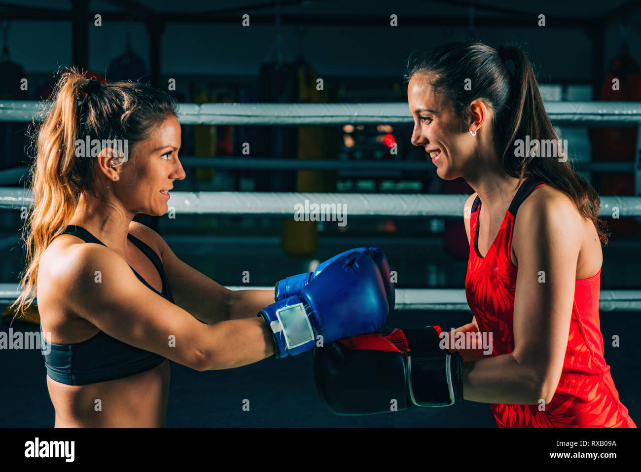 Women boxing match