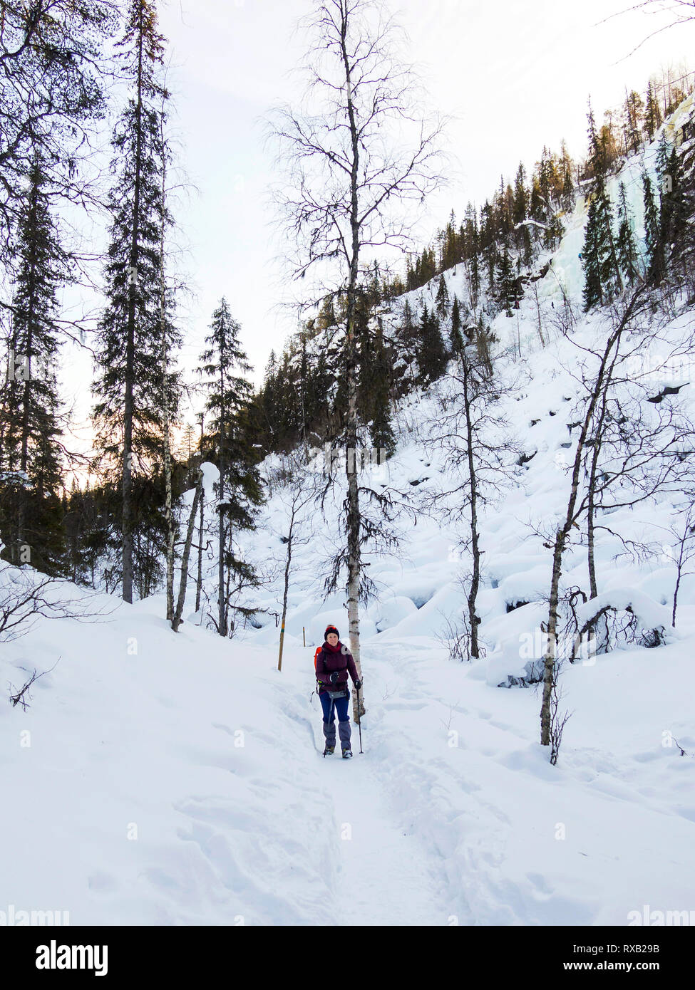 Person walking in deep snow hi-res stock photography and images - Alamy