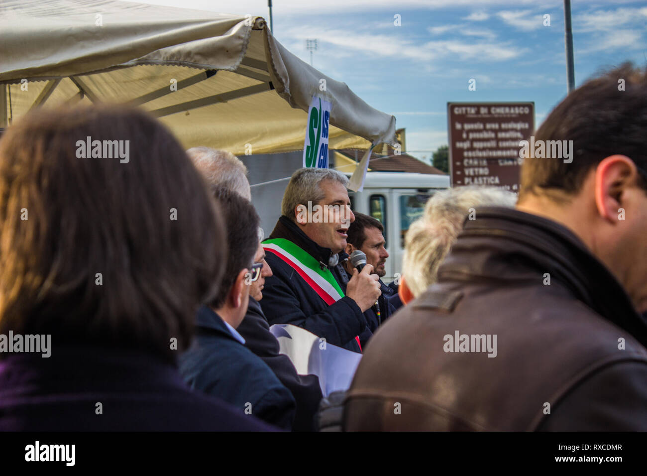 Roreto di Cherasco, Cuneo / Italy 02-26-2019: Protest of mayors for the Asti-Cuneo motorway. Stock Photo
