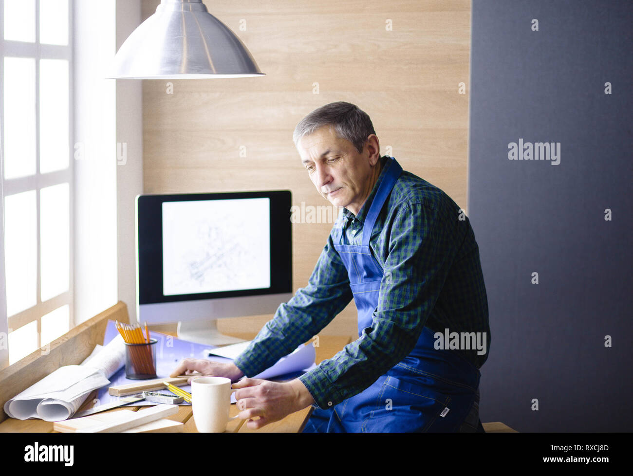 Owner project hi-res stock photography and images - Alamy
