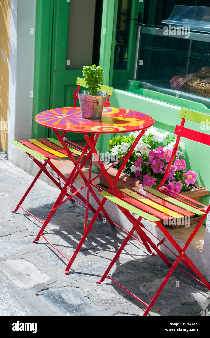 Bakery chairs online and tables