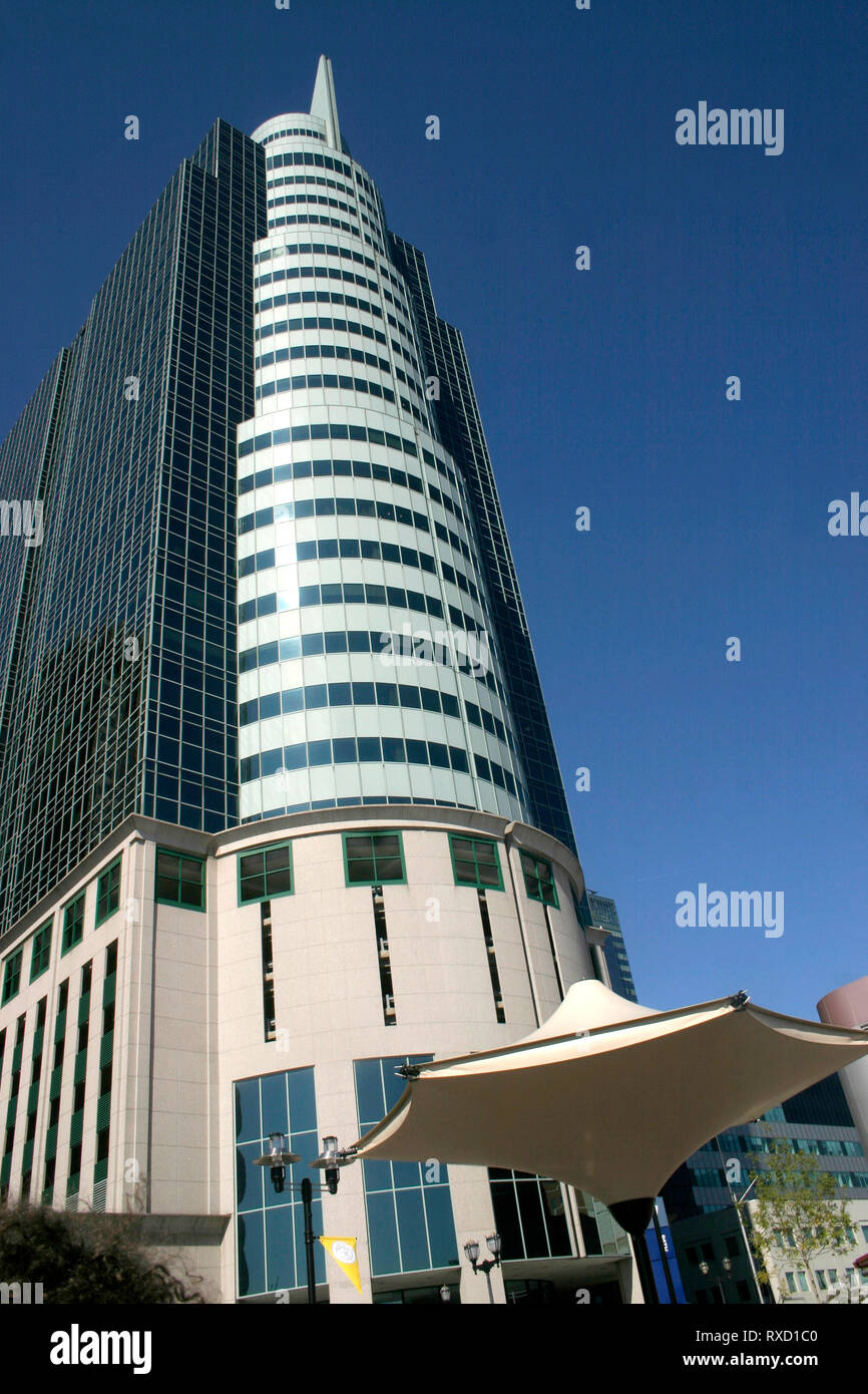 Skyscraper at 10 Exchange Place in Jersey City, NJ, USA Stock Photo - Alamy