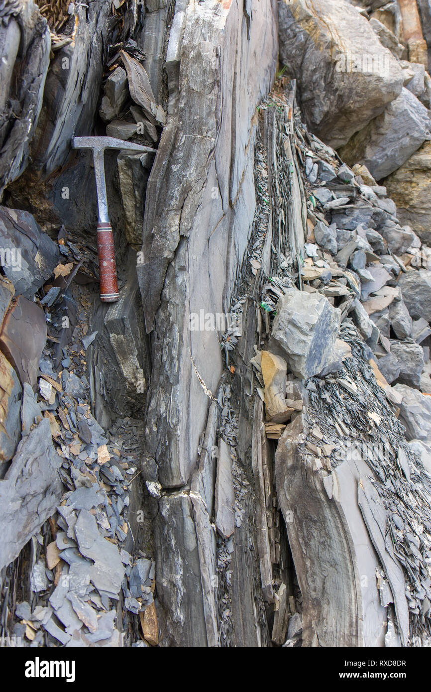 Hammer and chisel mining hi-res stock photography and images - Alamy