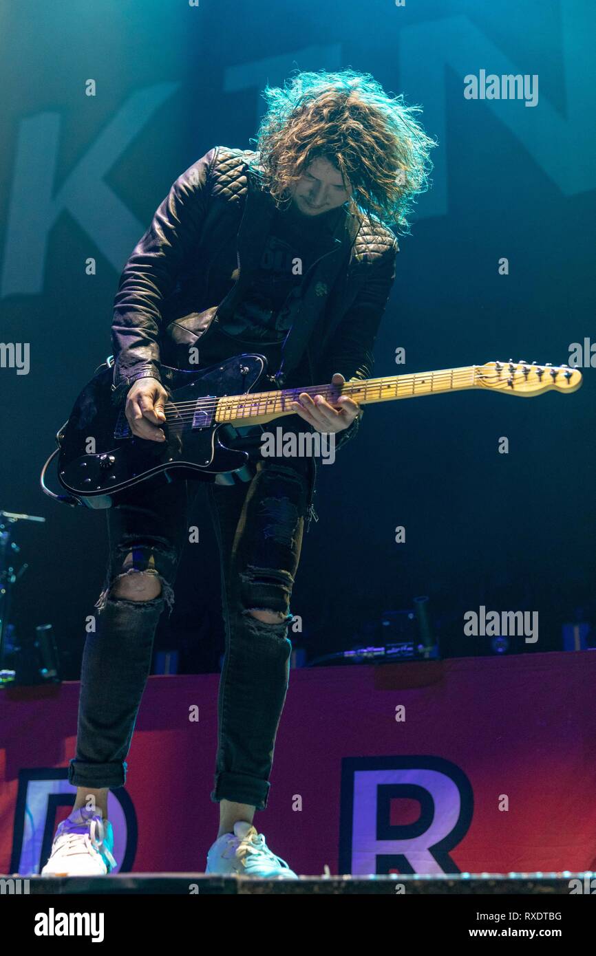 Milwaukee, Wisconsin, USA. 8th Mar, 2019. BEN BRUCE of Asking Alexandria  during the Attention Attention World Tour at Fiserv Forum in Milwaukee,  Wisconsin Credit: Daniel DeSlover/ZUMA Wire/Alamy Live News Stock Photo -