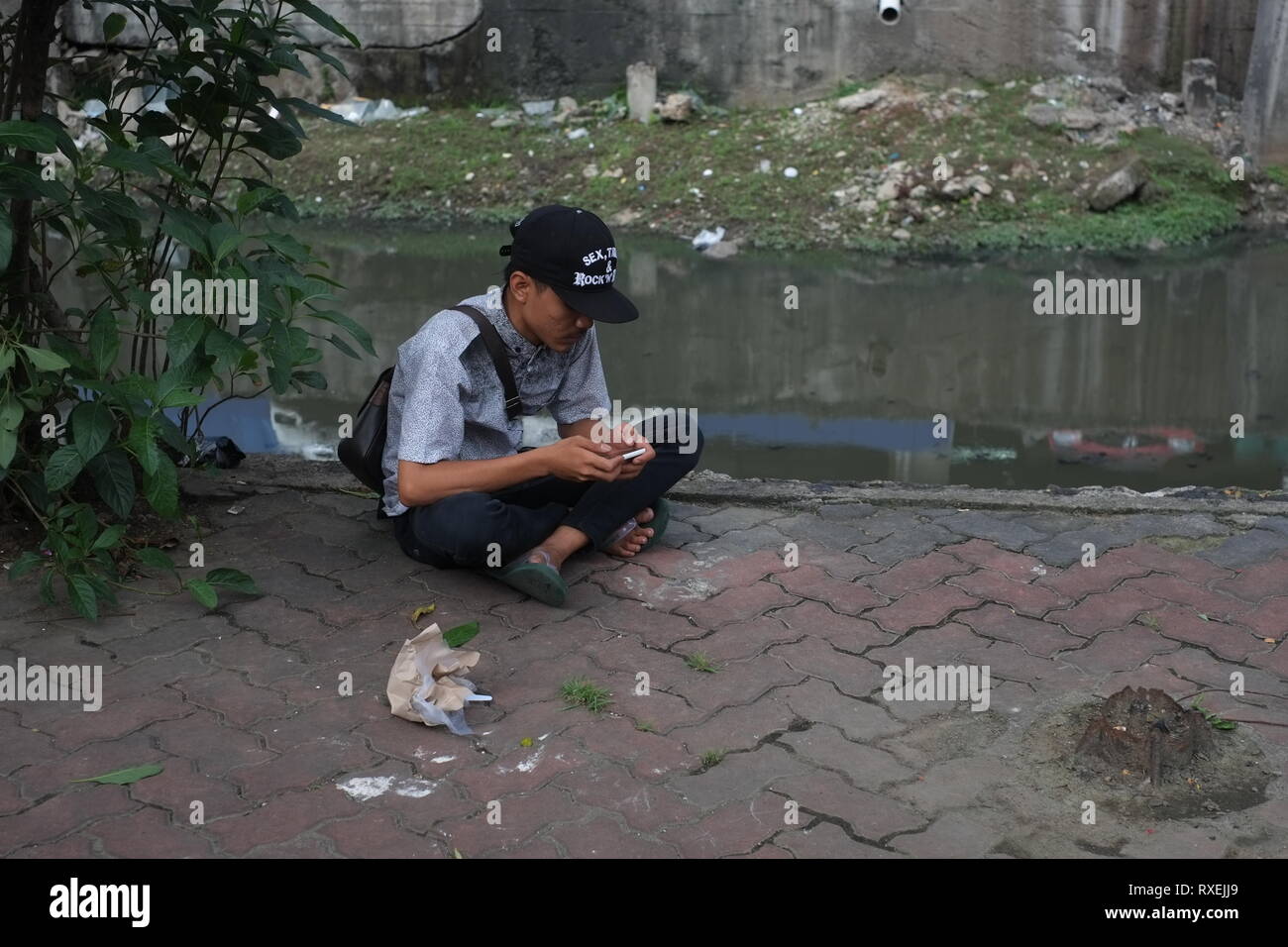 Jakarta indonesia river people hi-res stock photography and images - Alamy