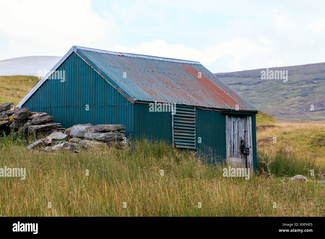 Zinc roof hires stock photography and images Alamy