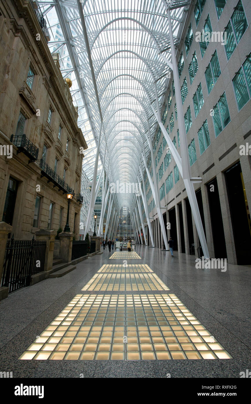 New toronto city hall hi-res stock photography and images - Alamy