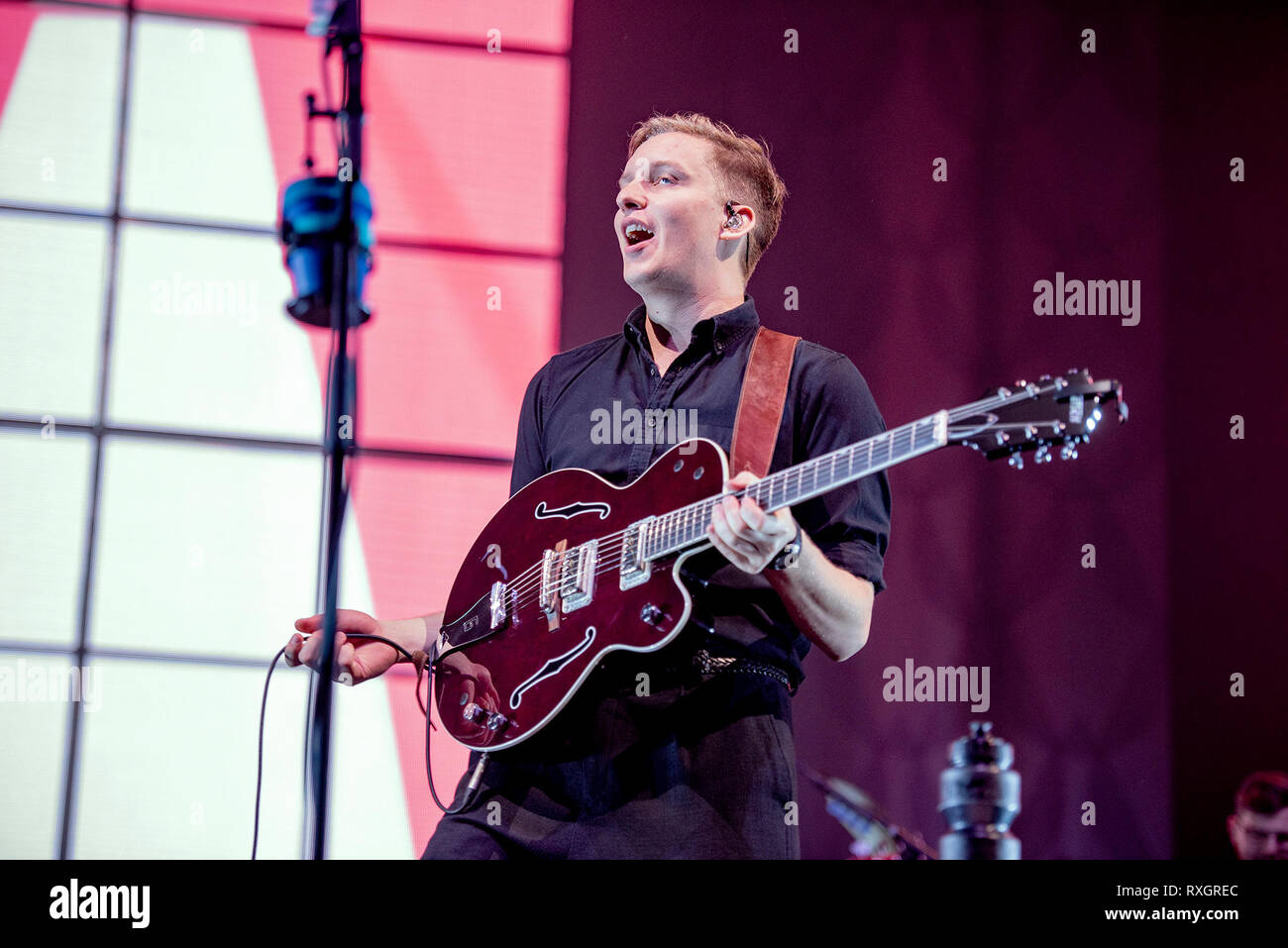 George Ezra High Resolution Stock Photography And Images Alamy