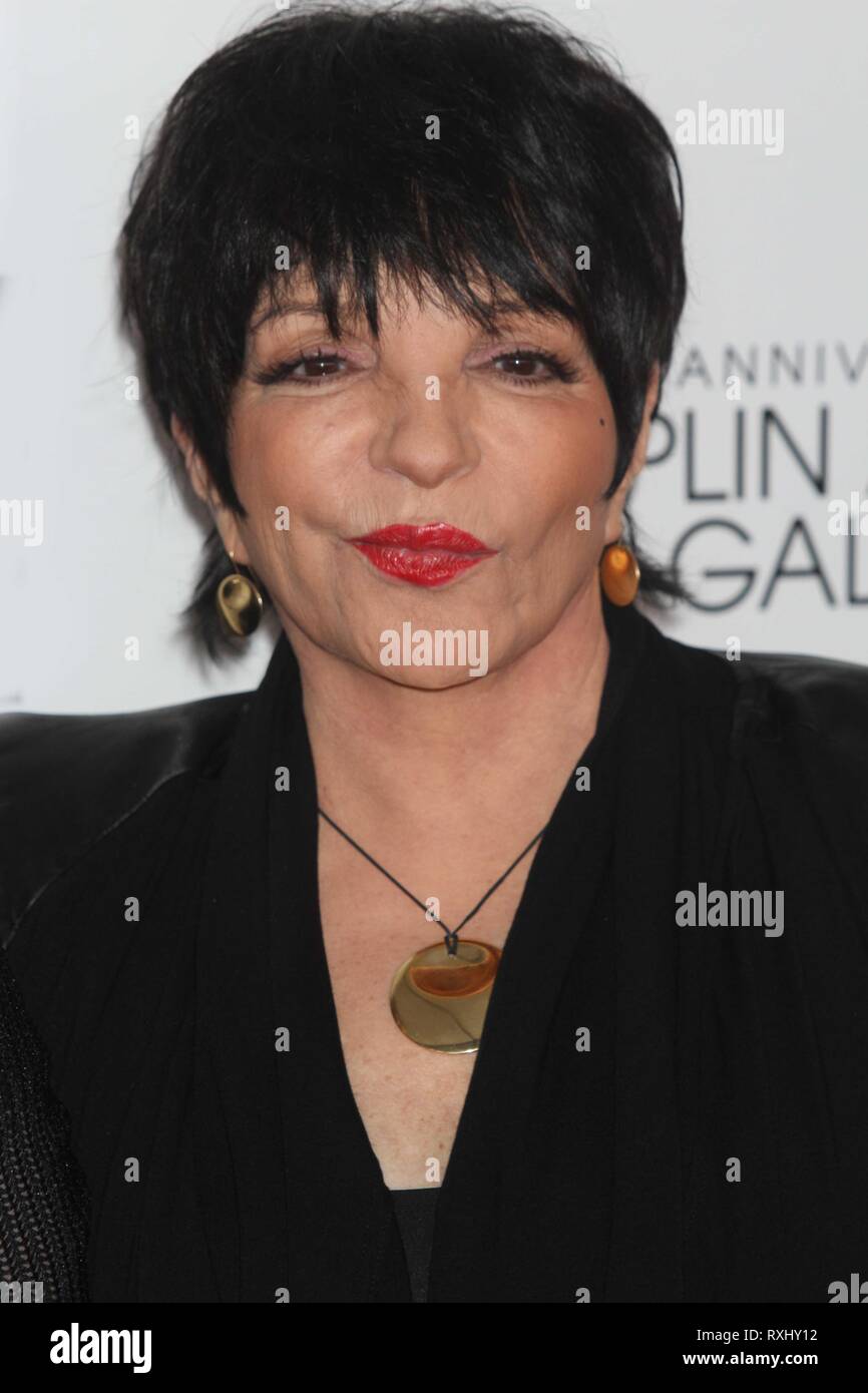 Liza minnelli hi-res stock photography and images - Alamy