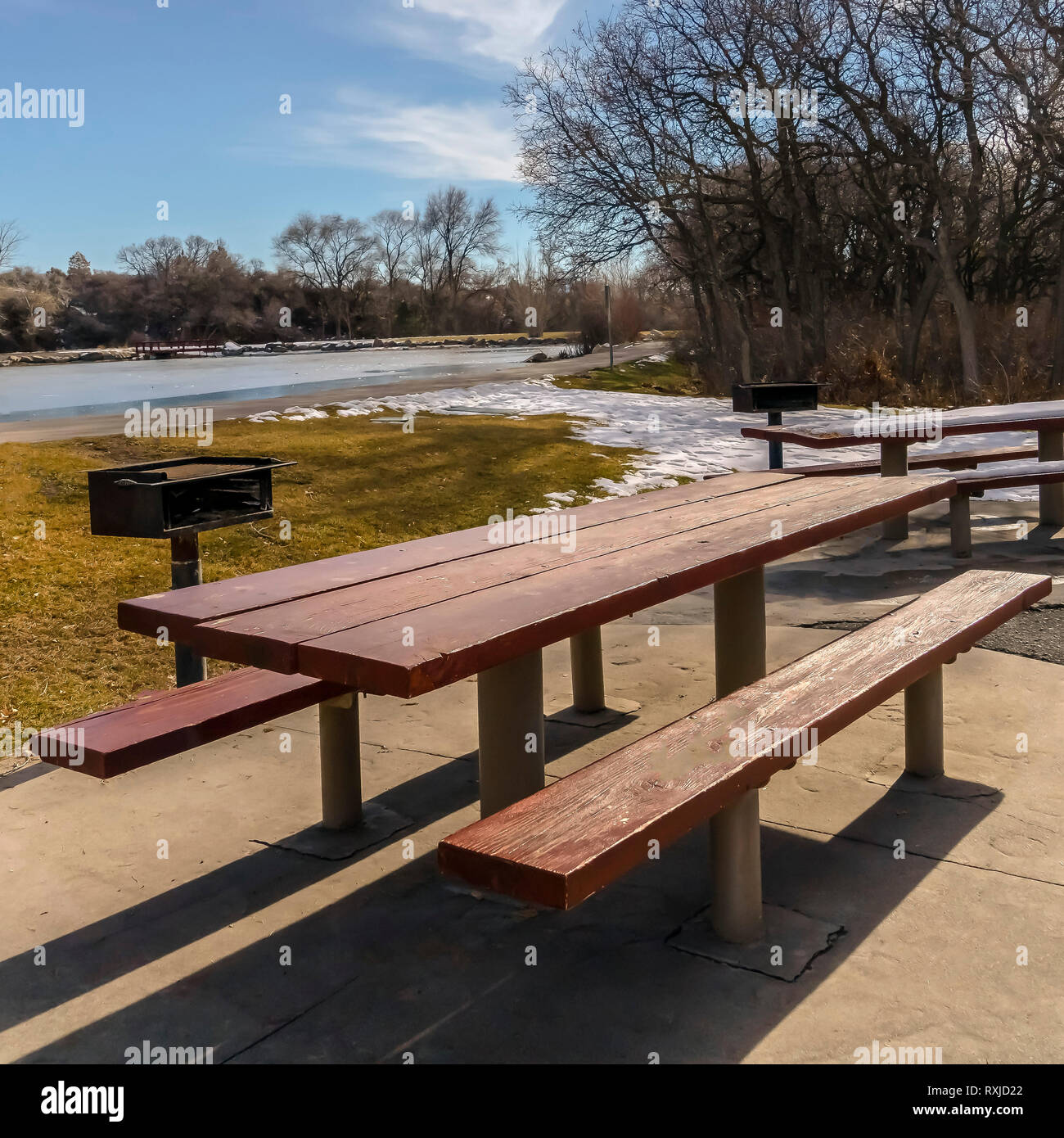 Picnic Tables Park Stock Photos & Picnic Tables Park Stock Images Alamy