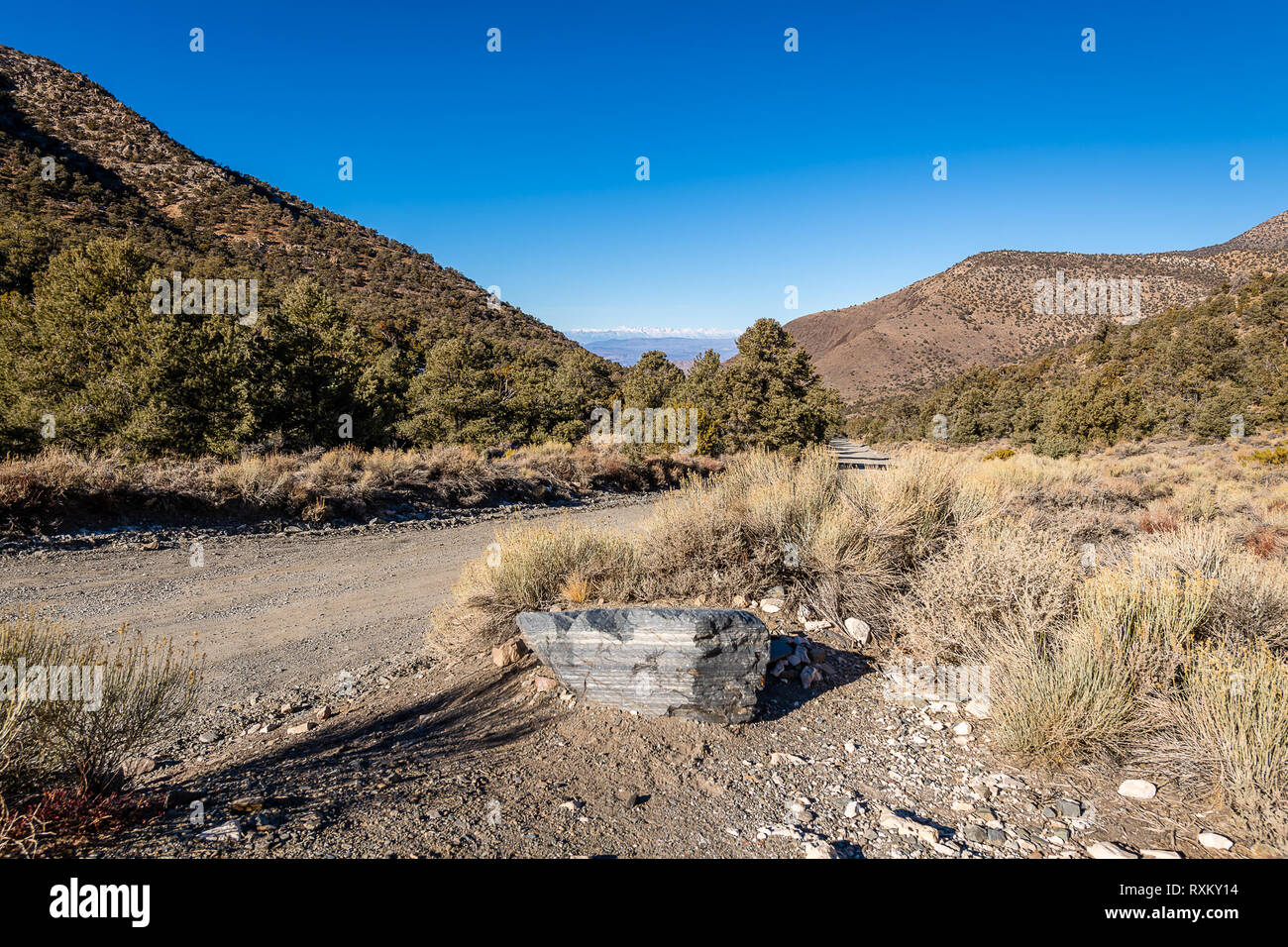 Death valley badlands hike hi-res stock photography and images - Alamy