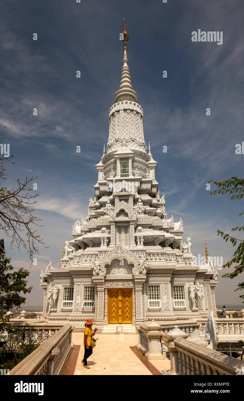 Cambodia, Phnom Penh, Oudong, Buddha’s eyebrow relic stupa built in 2002 with ornately decorated spire Stock Photo