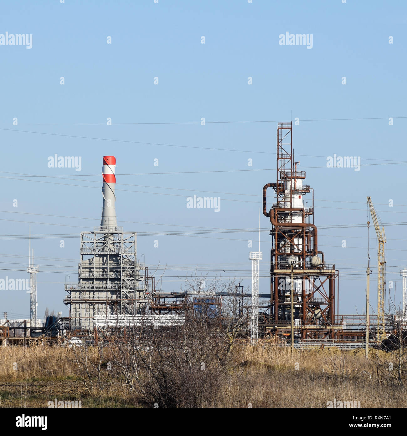 The column of deep processing of fuel oil. A furnace for heating fuel
