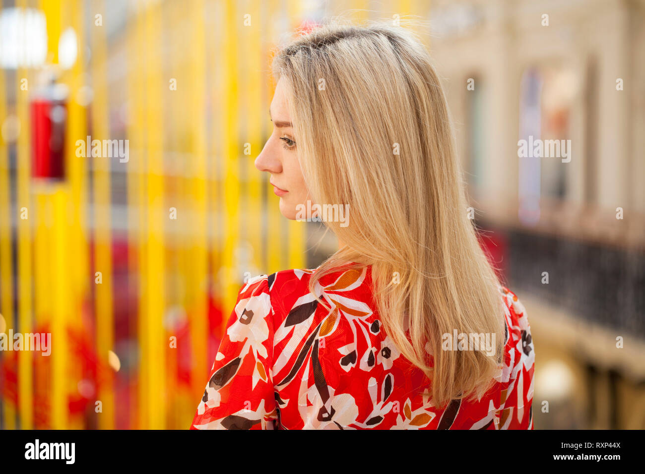Rear view of blonde woman with straight hair - wide 5
