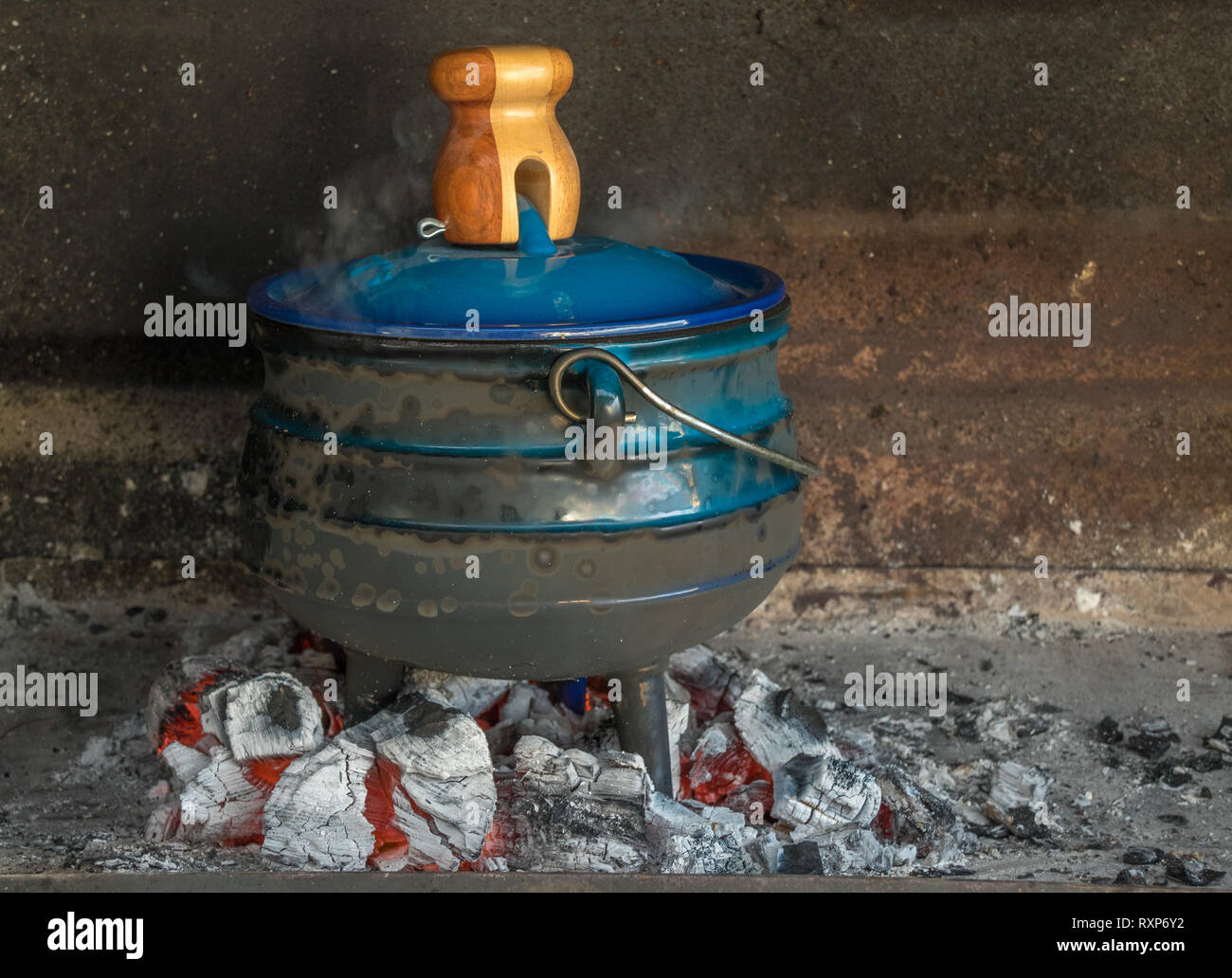 Threeleggerd hires stock photography and images Alamy