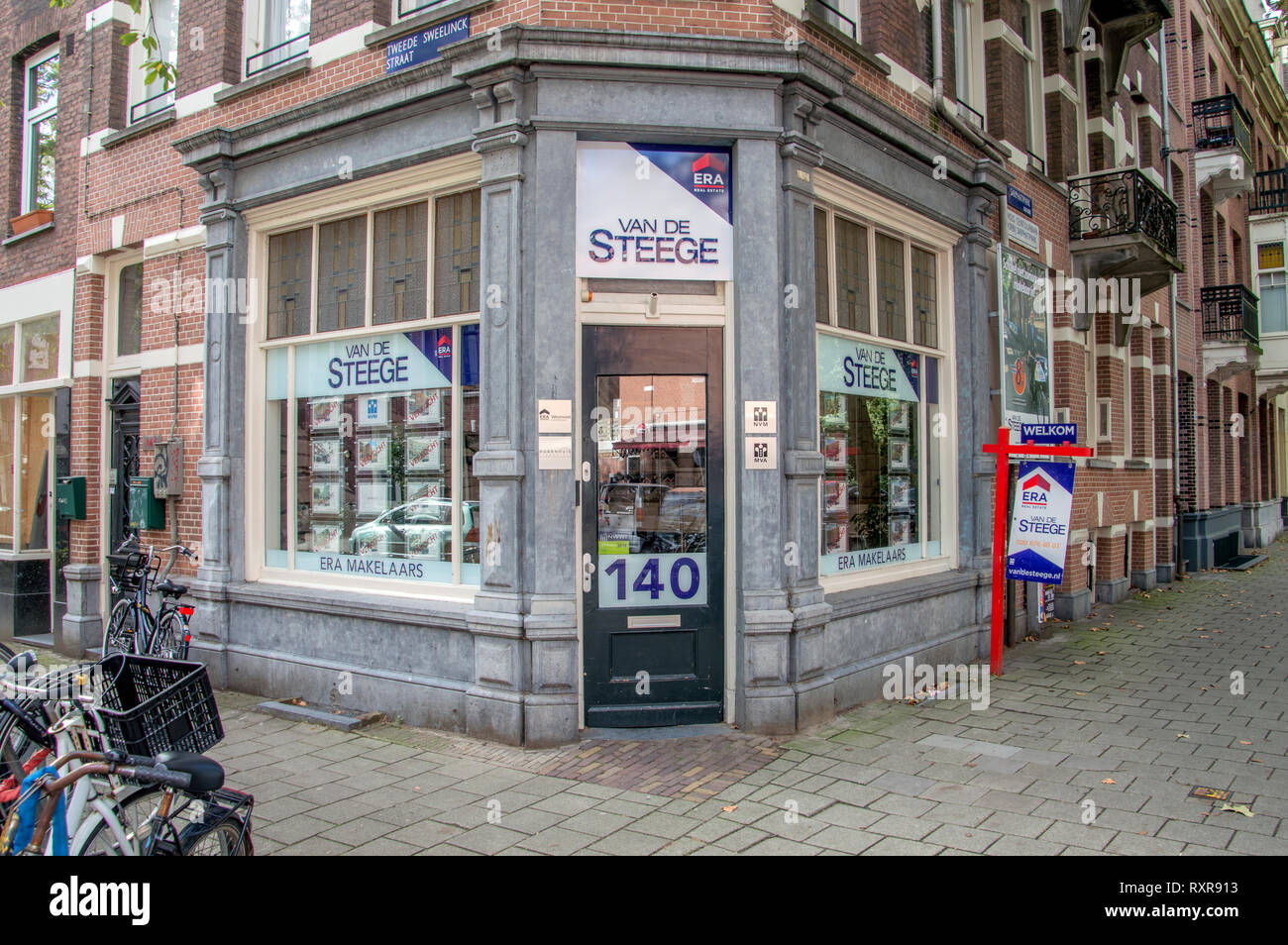 Sarphatipark Amsterdam High Resolution Stock Photography and Images Alamy