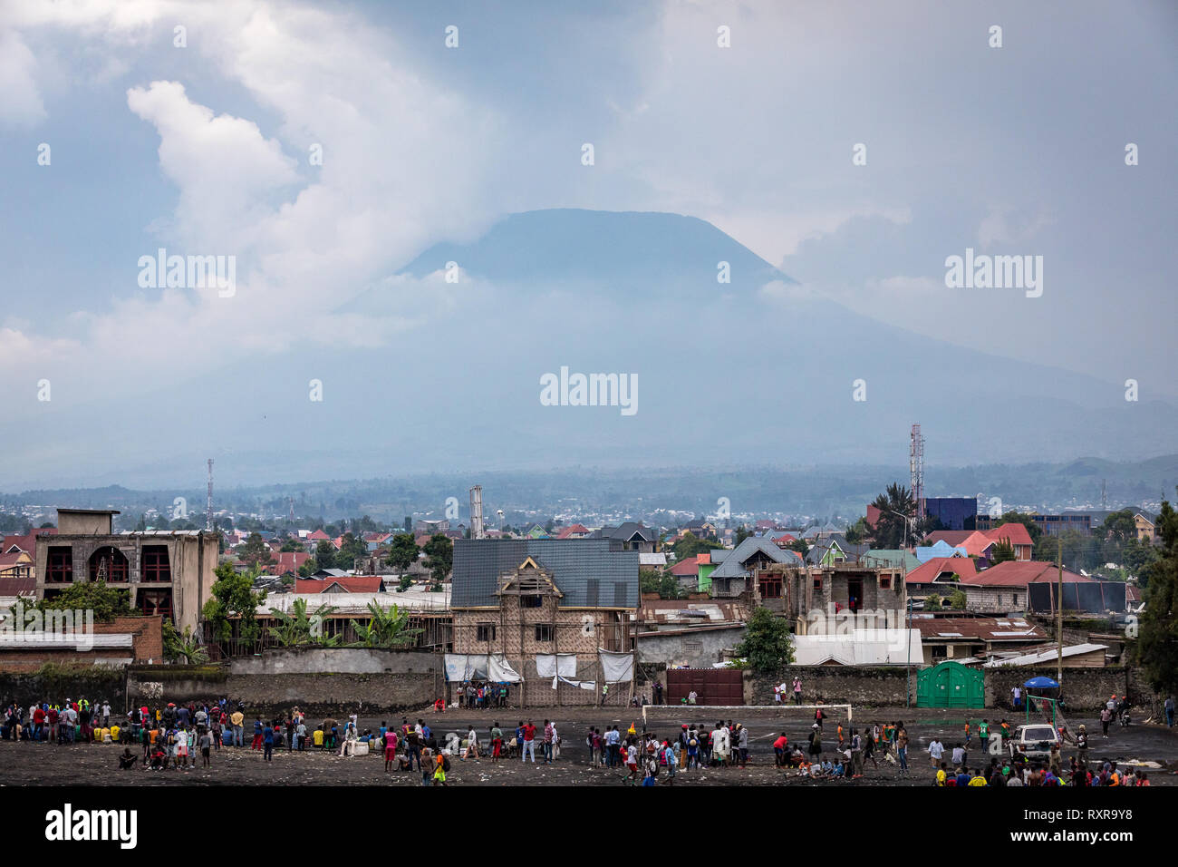 The city of Goma, Democratic Republic of Congo, with Nyiragongo volcano in the distance Stock Photo