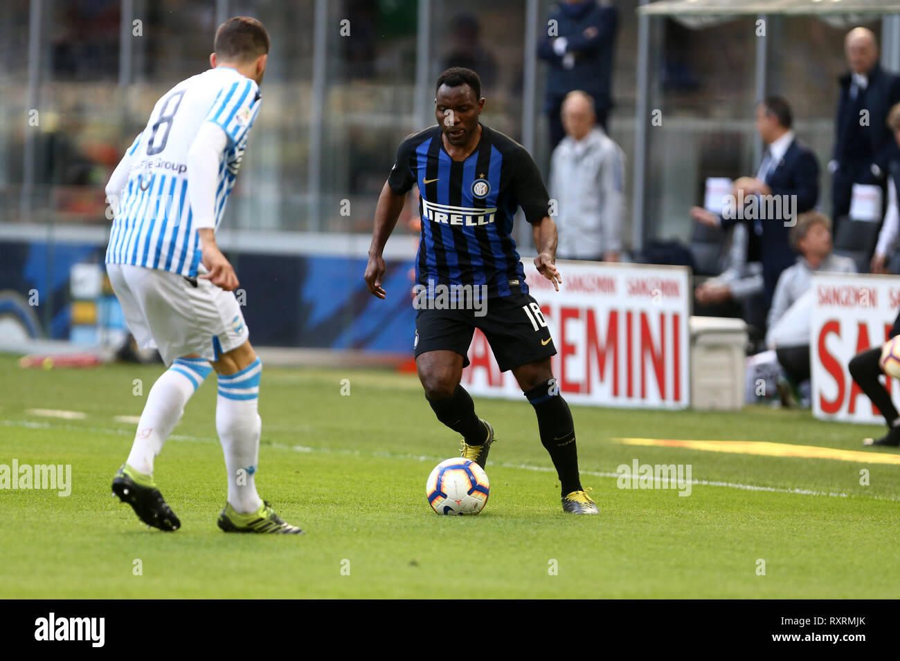 Milano, Italy. 10th March 2019.  Kwadwo Asamoah of FC Internazionale in action during the Serie A match between FC Internazionale and Spal. Credit: Marco Canoniero/Alamy Live News Stock Photo