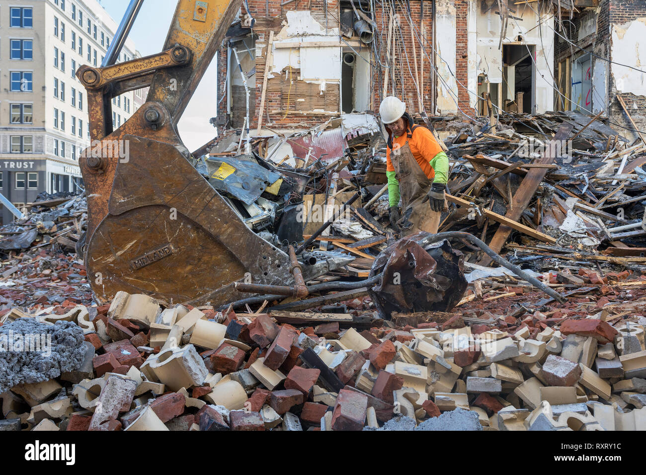 Burlington, Iowa, USA. 10th March, 2019. On a warming Sunday afternoon