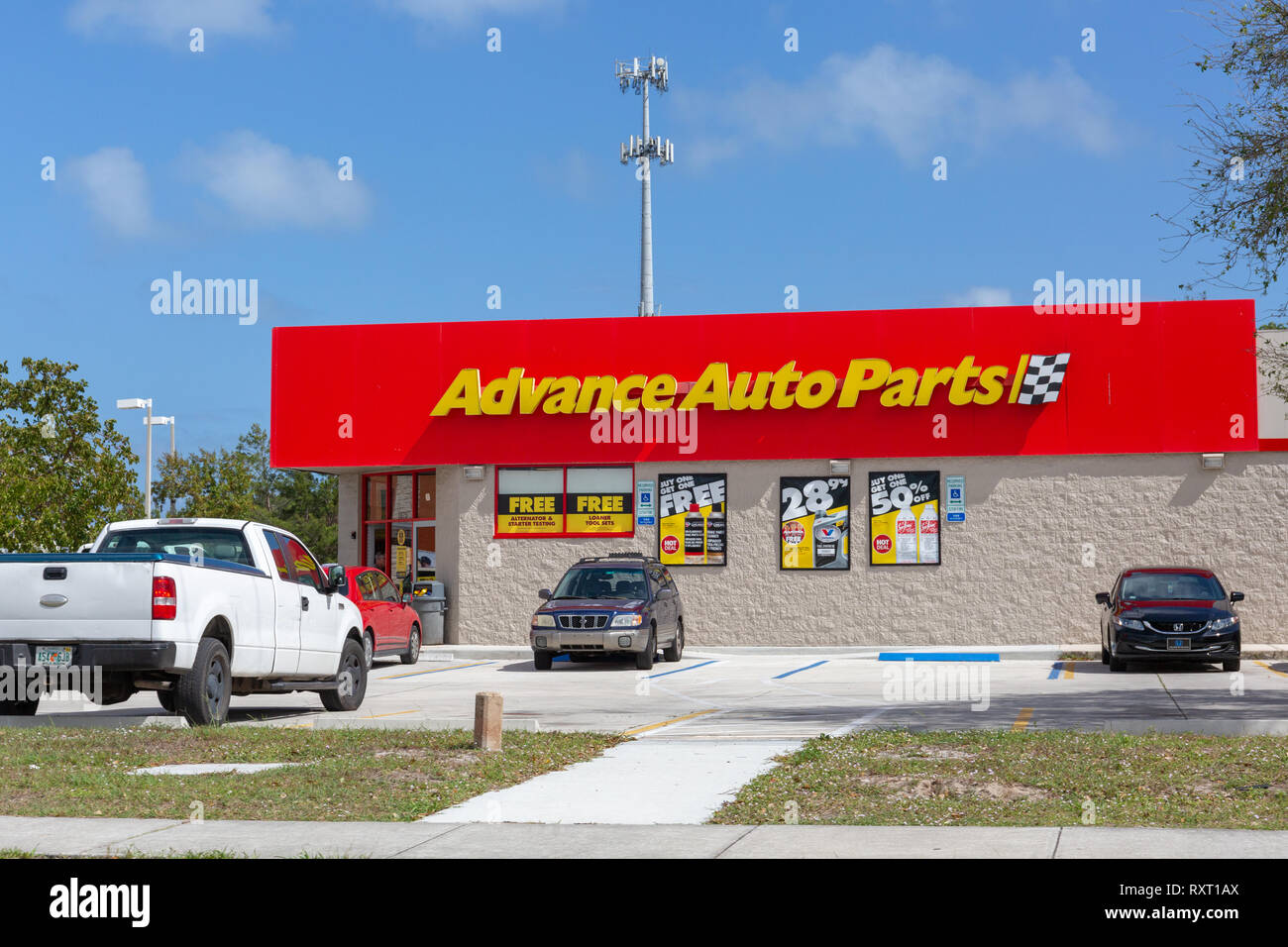 Advance Auto Parts Stock Photo Alamy