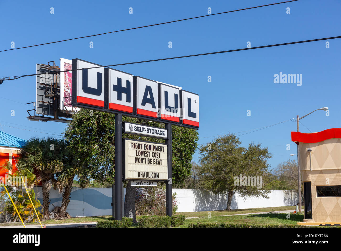 Uhaul self storage hires stock photography and images Alamy