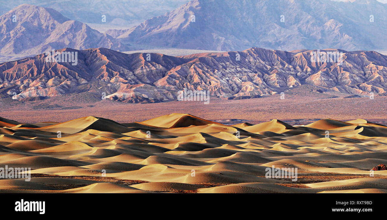 Panorama death valley mountains hi-res stock photography and images - Alamy