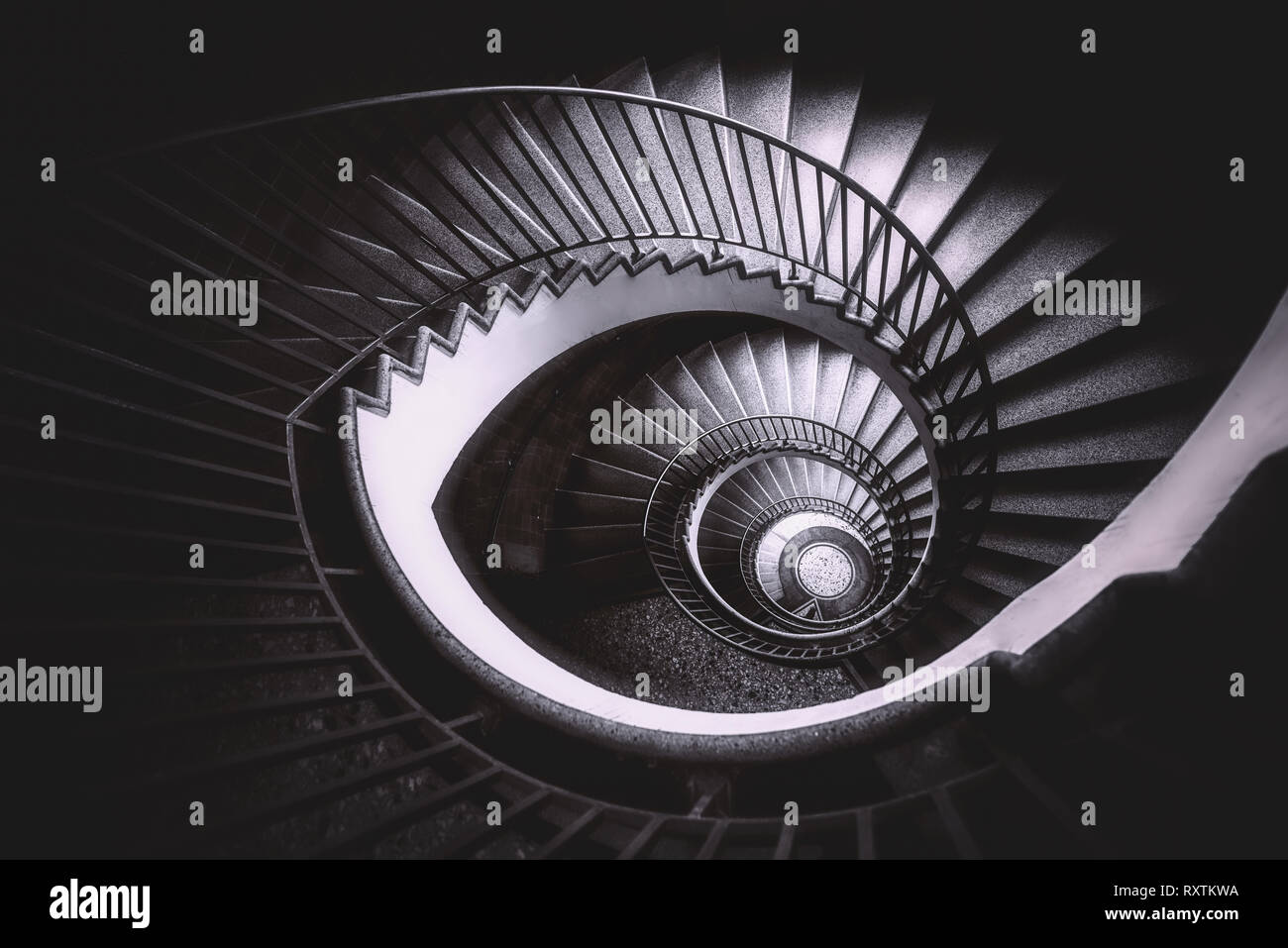Black white staircase hi-res stock photography and images - Alamy