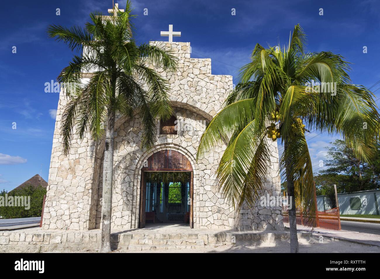 Capilla Santa Cruz Catholic Church Building Exterior on Waterfront near San  Miguel Downtown on Cozumel Island, Mexico Stock Photo - Alamy