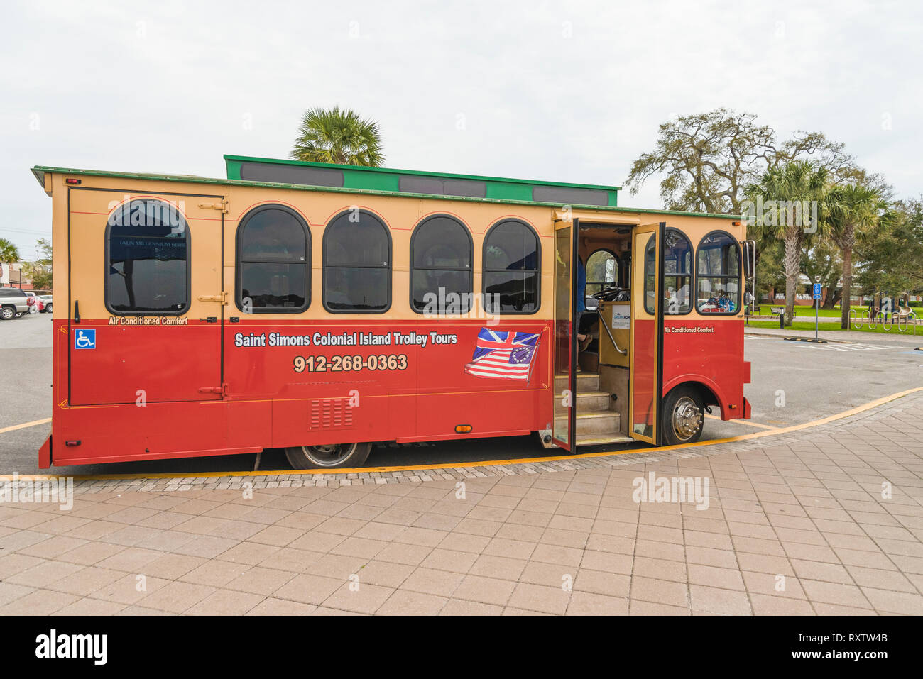 Saint Simons Colonial Island Trolley Tours on St.Simons Island in