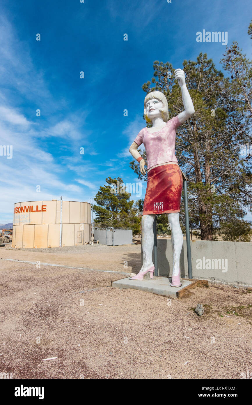 The Uniroyal Girl the "First Lady of Roadsice Attractions" in