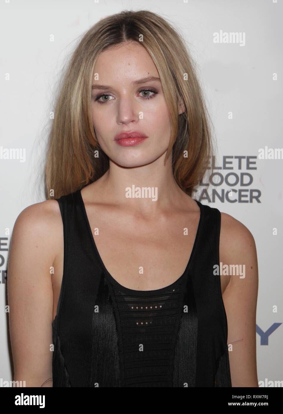 GEORGIA MAY JAGGER 2015 Photo By John Barrett/PHOTOlink Stock Photo - Alamy, image size:952x1390