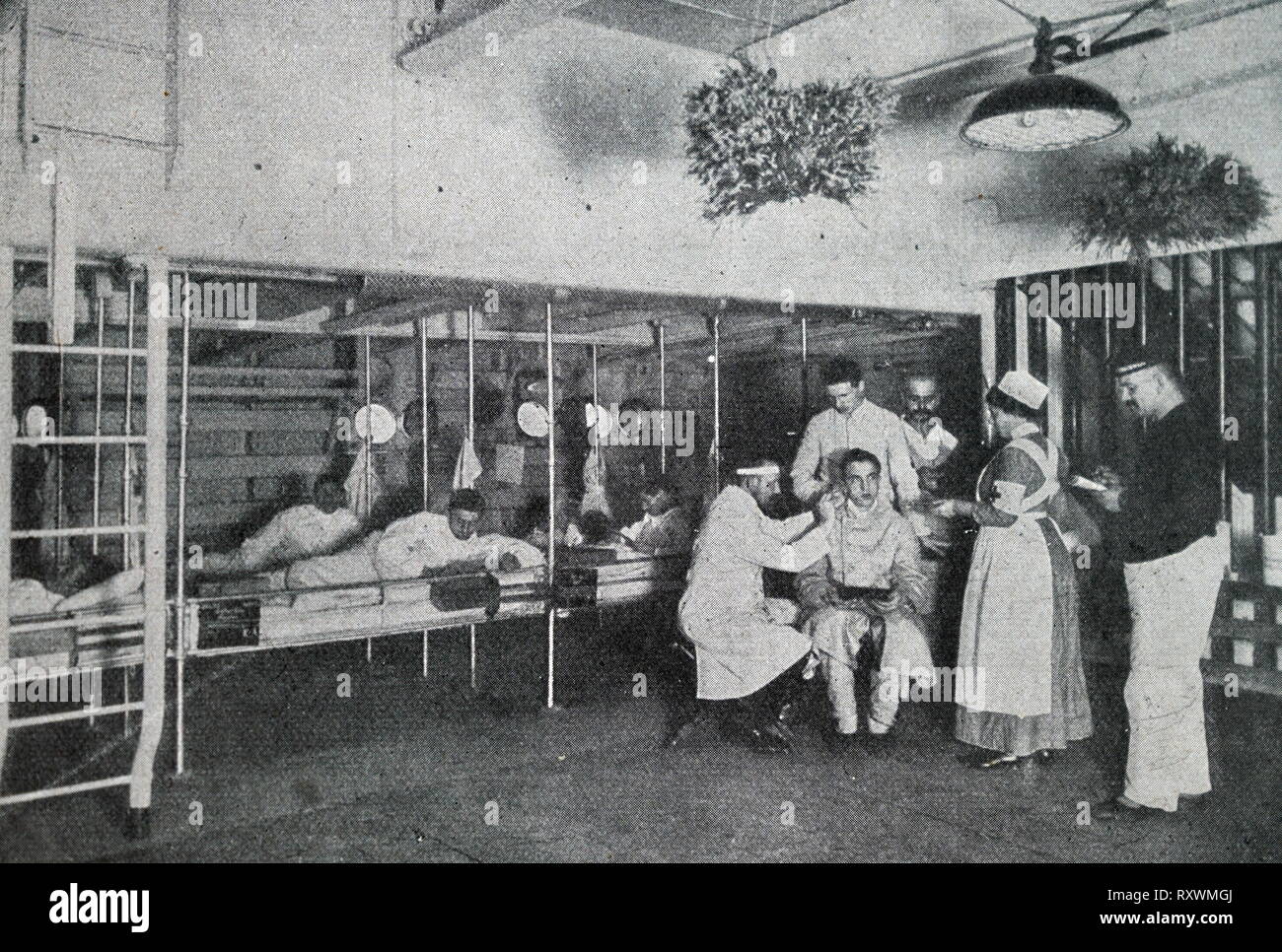 World War One French military hospital 1916 Stock Photo - Alamy