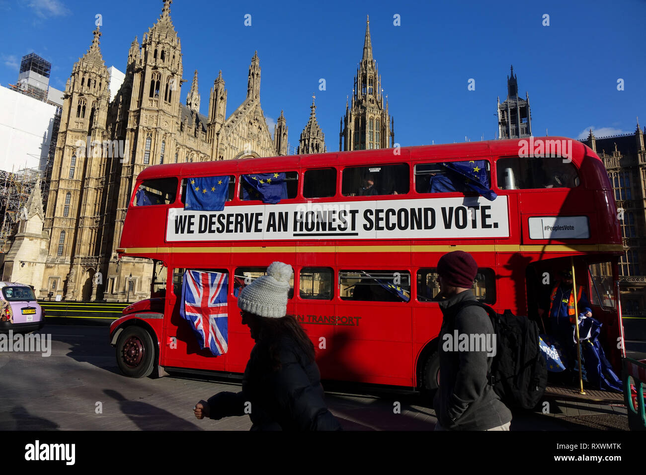 Brexit Protest. Anti-Brexit demonstrator Stephen Bray protests opposite  Palace of Westminster. 28th of January 2019, London. Stock Photo