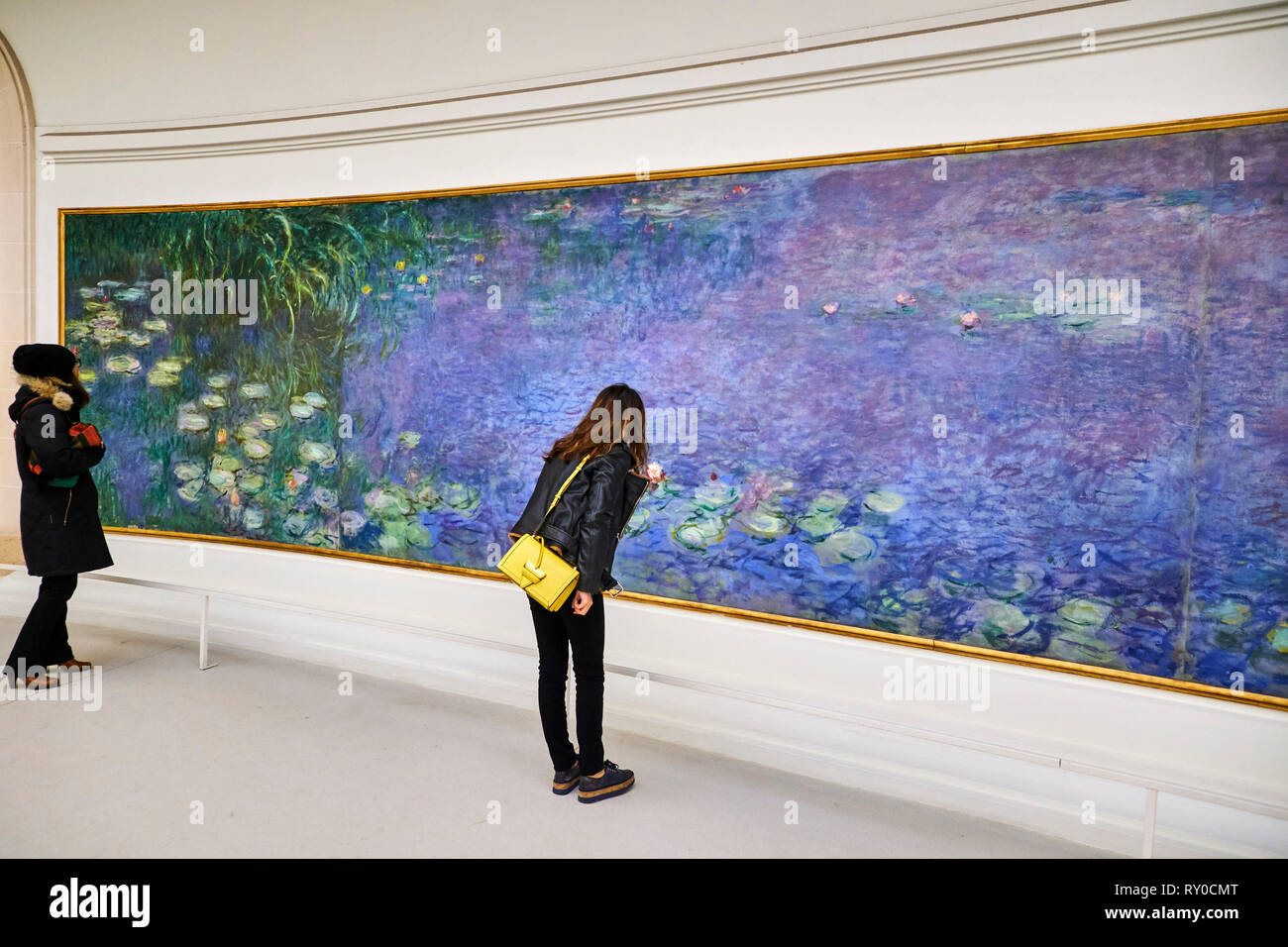 France Paris Les Tuileries Museum Of Orangerie Nympheas By Claude Monet Stock Photo Alamy France Paris Les Tuileries Museum Of Orangerie Nympheas By Claude Monet Stock Photo Alamy