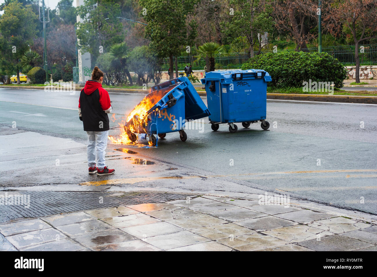 Dumpster fire hires stock photography and images Alamy