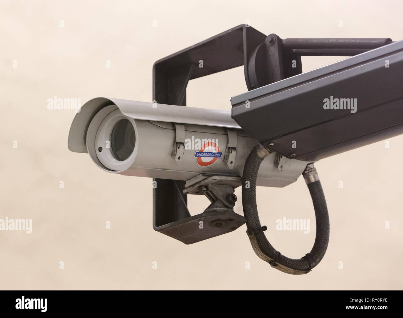 London, United Kingdom Februari 22, 2019 Security camera at an