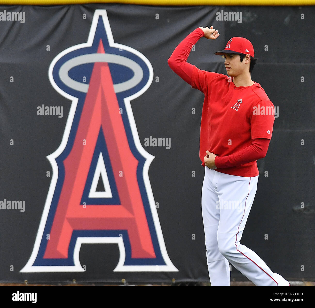 Shadow Pitching Shohei ohtani pitching hi-res stock photography and images - Alamy
