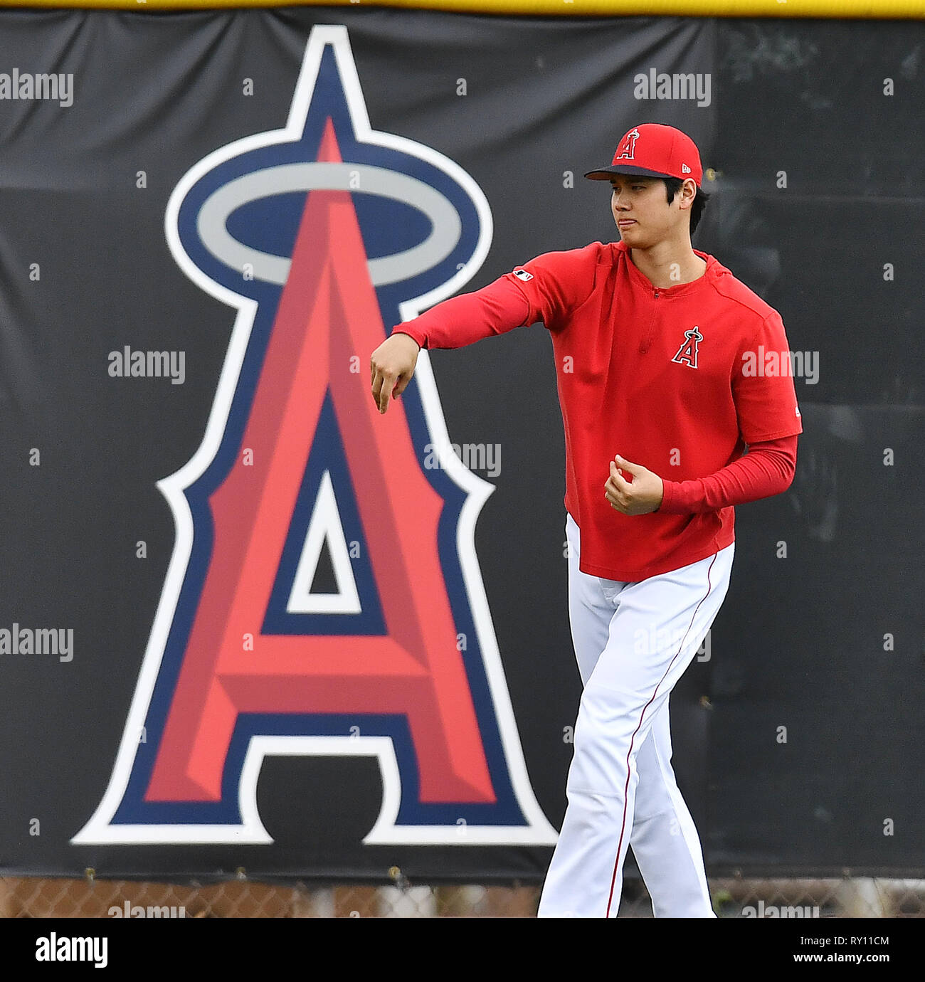 Shadow Pitching Los angeles baseball logo hi-res stock photography and images - Alamy