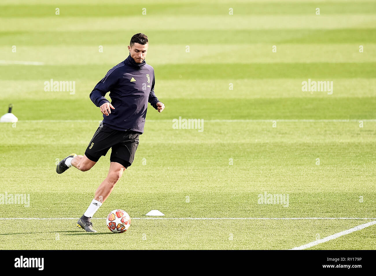 Cristiano ronaldo training uefa champions hi-res stock photography and  images - Page 2 - Alamy