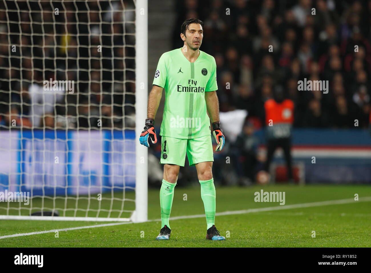 Paris, France. 6th Mar, 2019. Gianluigi Buffon (PSG) Football/Soccer : UEFA  Champions League Round of 16 2nd leg match between Paris Saint-Germain 1-3  Manchester United at the Parc des Princes Stadium in