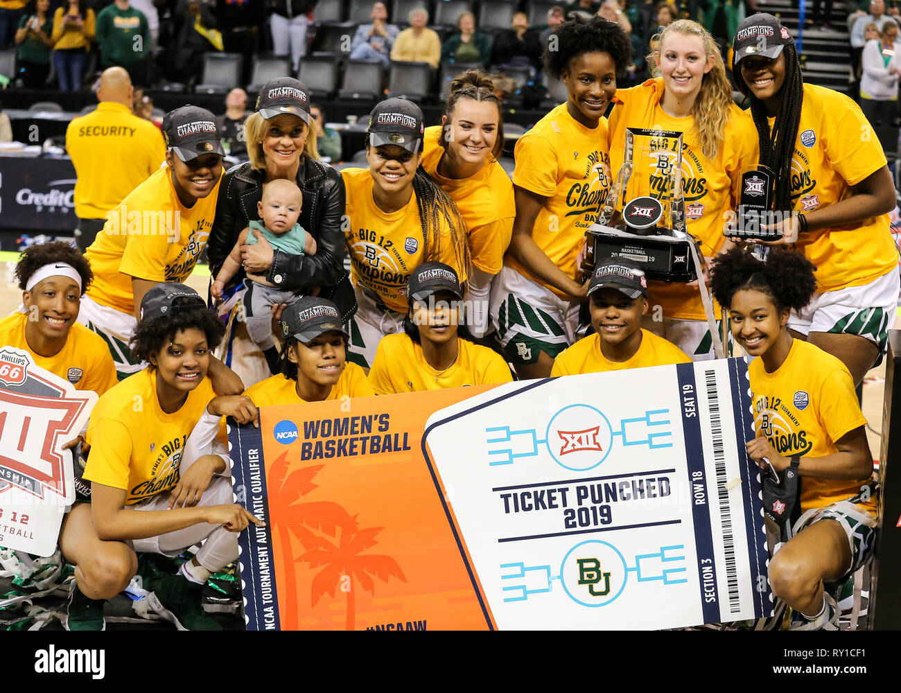 Oklahoma City, OK, USA. 11th Mar, 2019. The Baylor Lady Bears celebrate ''punching their ticket'' by winning the Phillips 66 Big 12 Womens Basketball Championship at Chesapeake Energy Arena in Oklahoma City, OK. Gray Siegel/CSM/Alamy Live News Stock Photo