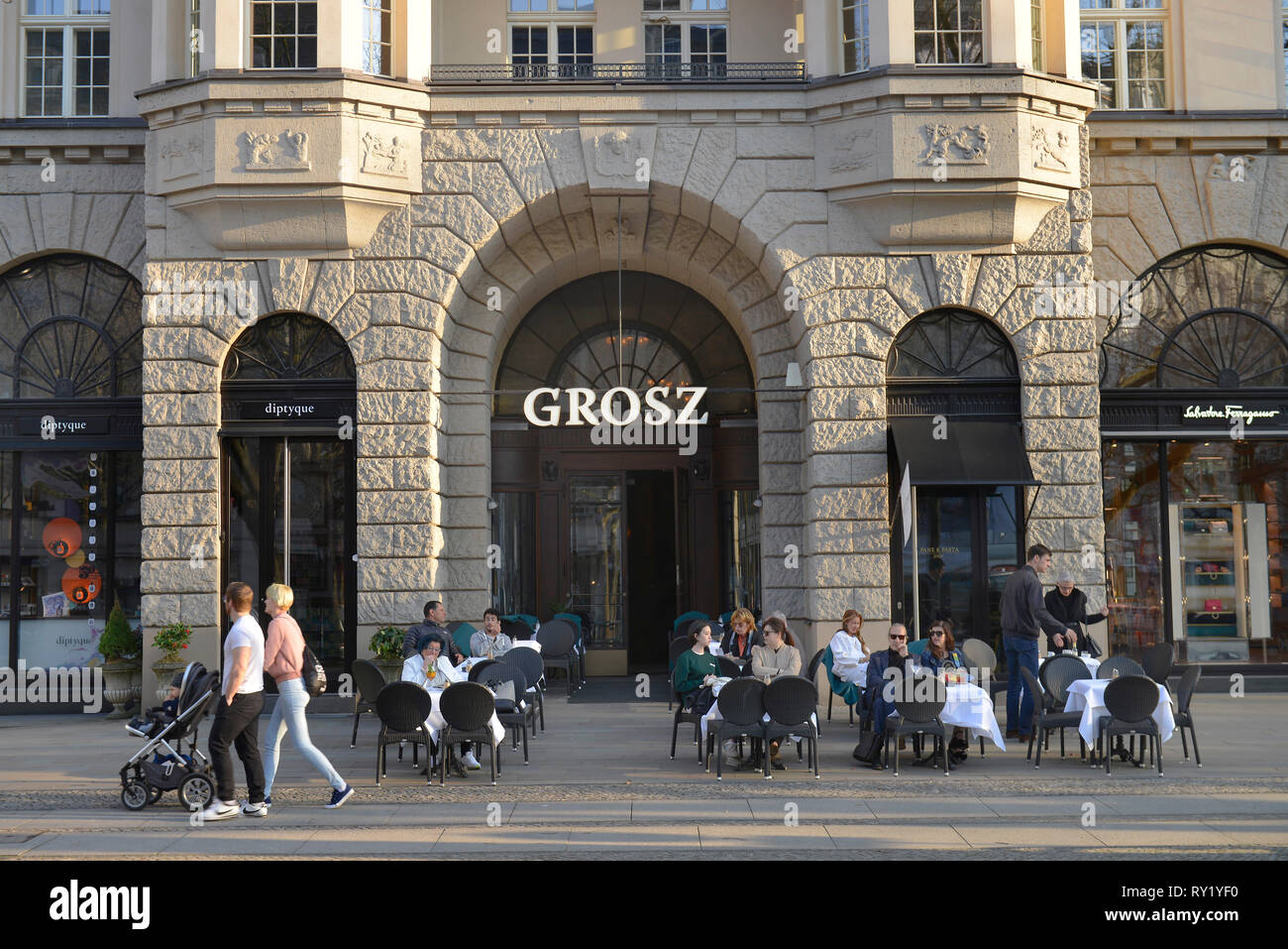 Cafe Grosz, Haus Cumberland, Kurfuerstendamm, Charlottenburg, Berlin, Deutschland Stock Photo