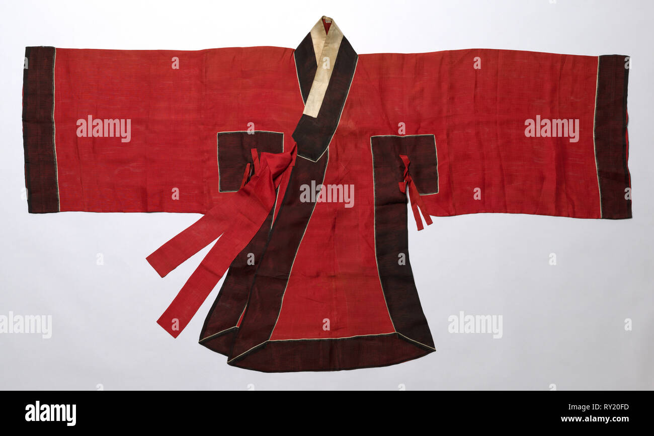 Overcoat for the Royal Ceremonial Costume, late 18th-early 19th century. Korea, late 19th century or early 20th century. Red silk, gauze weave; black silk, gauze weave; white silk, gauze weave; neck edge to hem: 94 cm (37 in Stock Photo