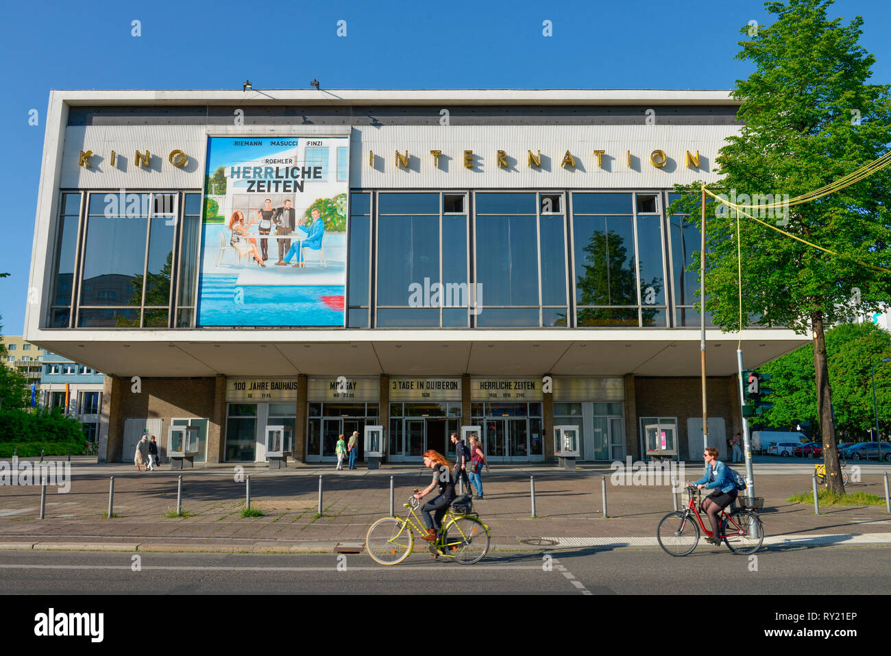 Kino International, KarlMarxAllee, Mitte, Berlin, Deutschland Stock Photo Alamy
