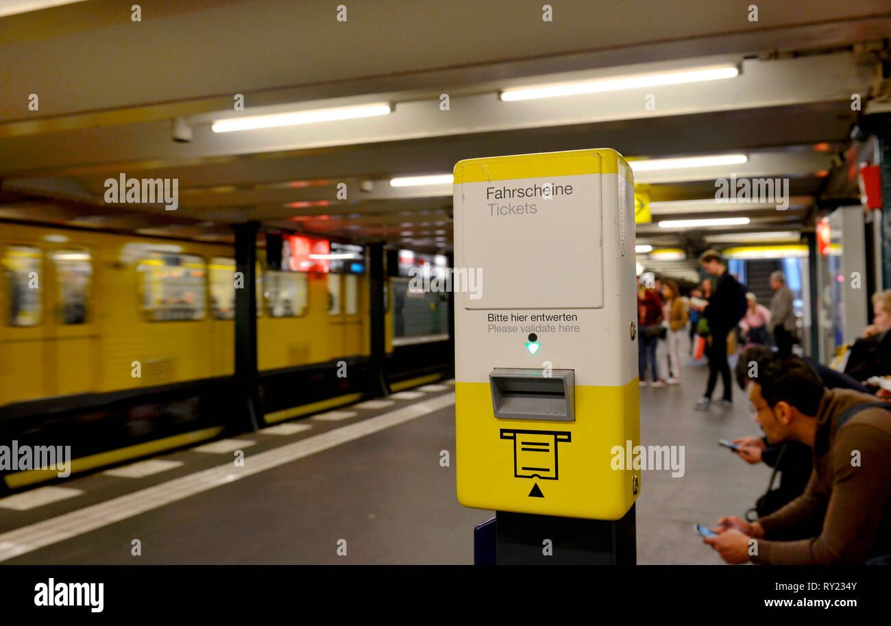 Bahnhof, Wittenbergplatz, Schoeneberg, Berlin, Deutschland Stock Photo