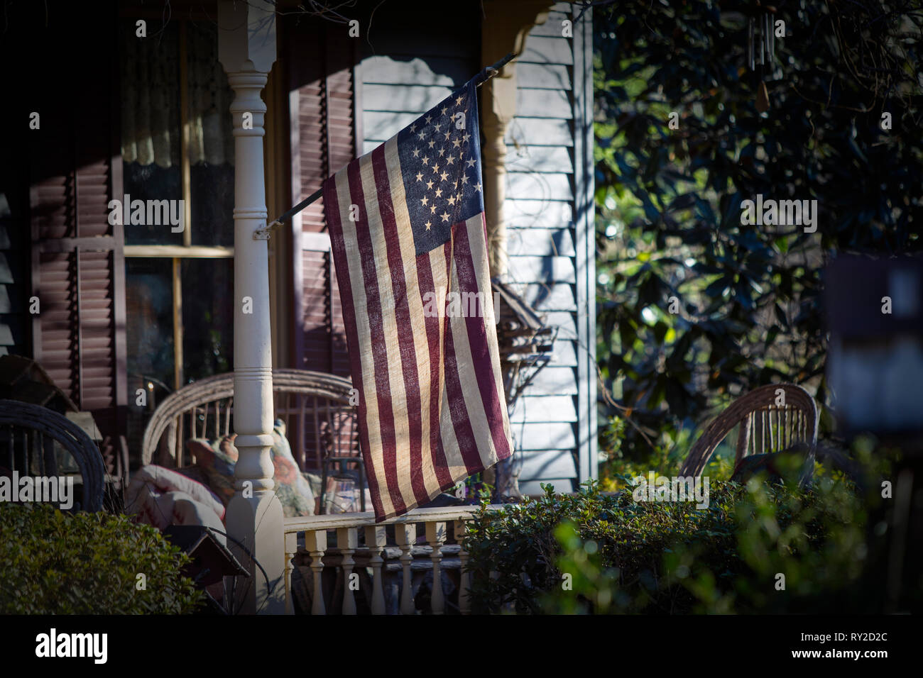 Flagge der vereinigten Staaten von Amerika an einem Haues aues den Grueenderzeiten beim THEMENBILD North Carolina, 28.01.2017, 28.01.2017 Bildnachweis Stock Photo