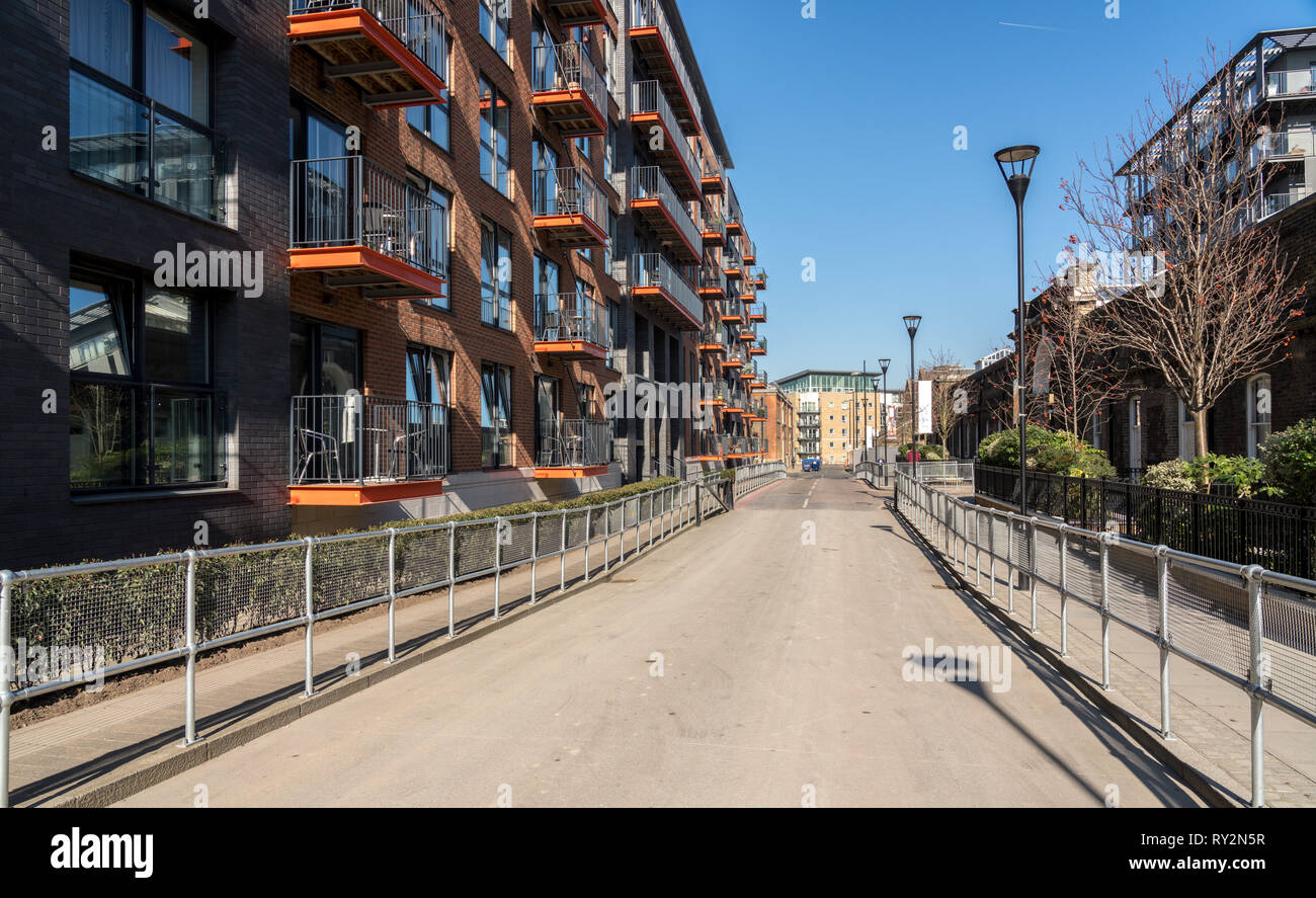 Modern apartments in redevelopment of Royal Arsenal in Woolwich Stock Photo  - Alamy